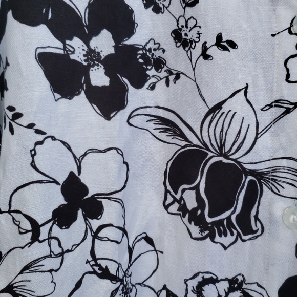 Maggie Barnes Black & White Floral Top Blouse 3X - Picture 3 of 8